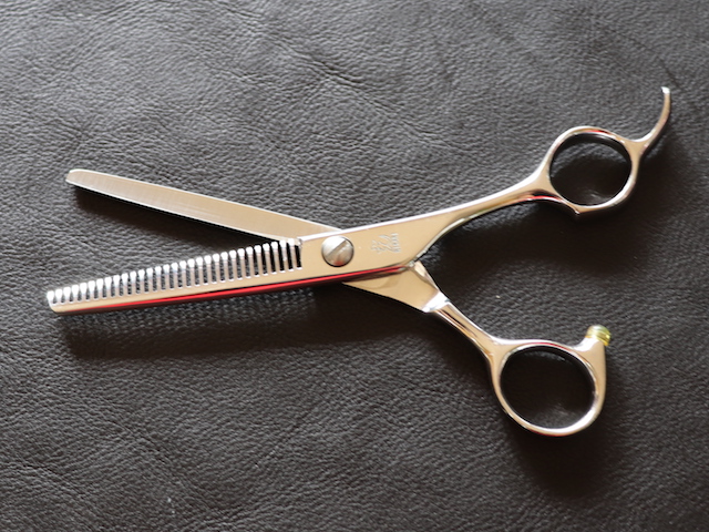 光 6032 HIKARI 美容師用 理容師用 トリマー用 中古セニング ハサミ屋