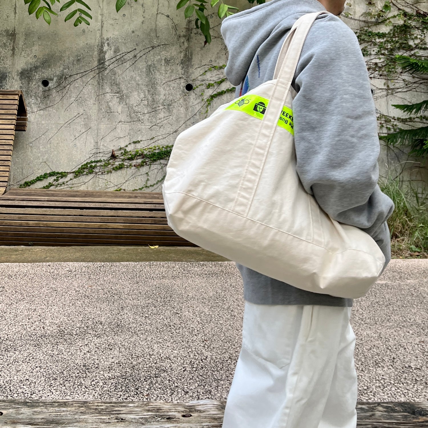 ミスマッチ・リフレクティブ・トート（HATCH限定商品）