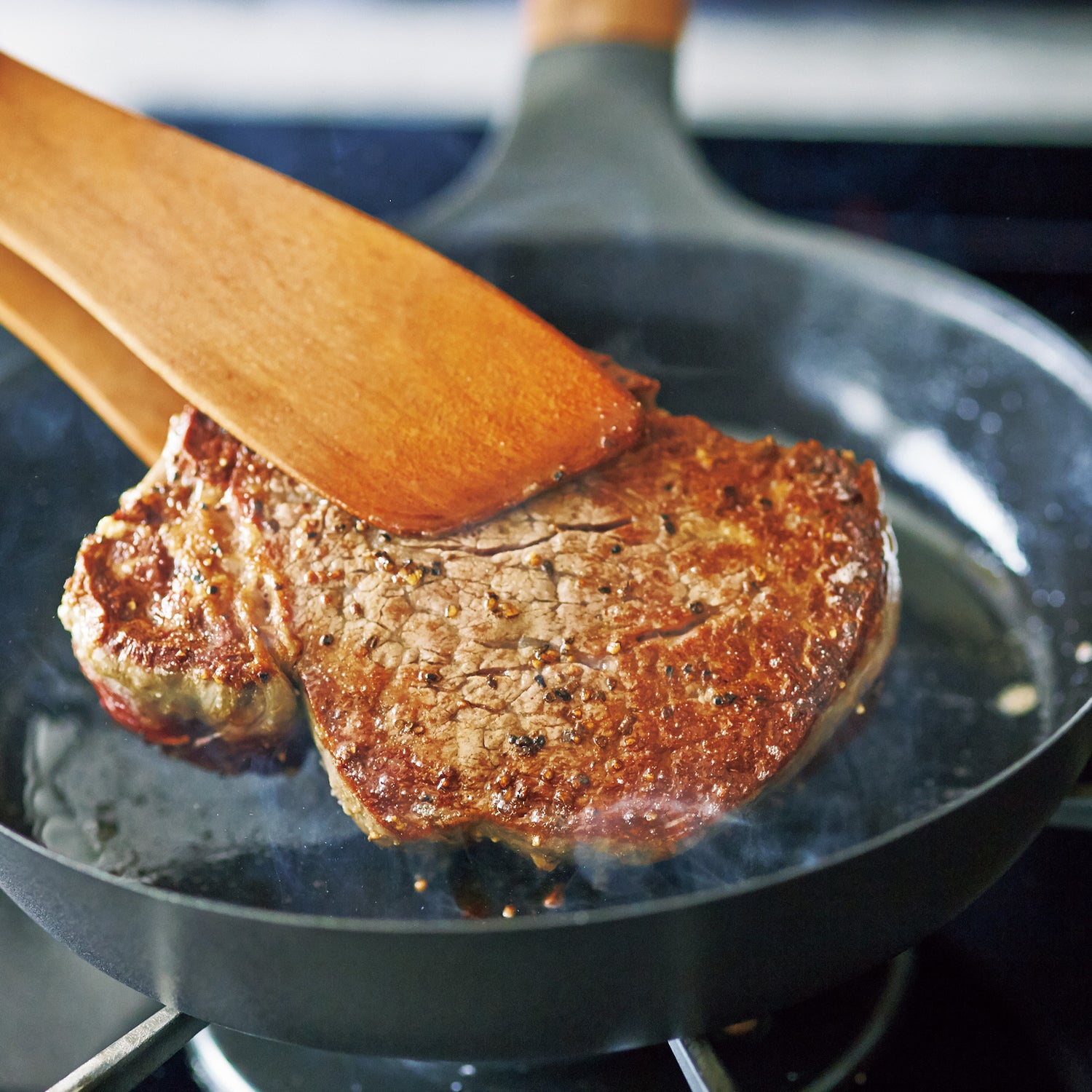 バーミキュラ / フライパン20cm【ハンドル：オーク材】 – HATCH