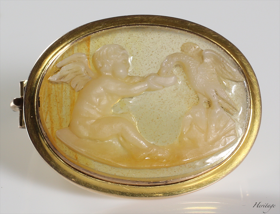 スケルトンのストーンカメオ『キューピッドと鷲』 | アンティーク