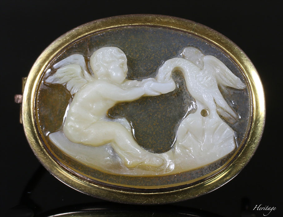 スケルトンのストーンカメオ『キューピッドと鷲』 | アンティーク