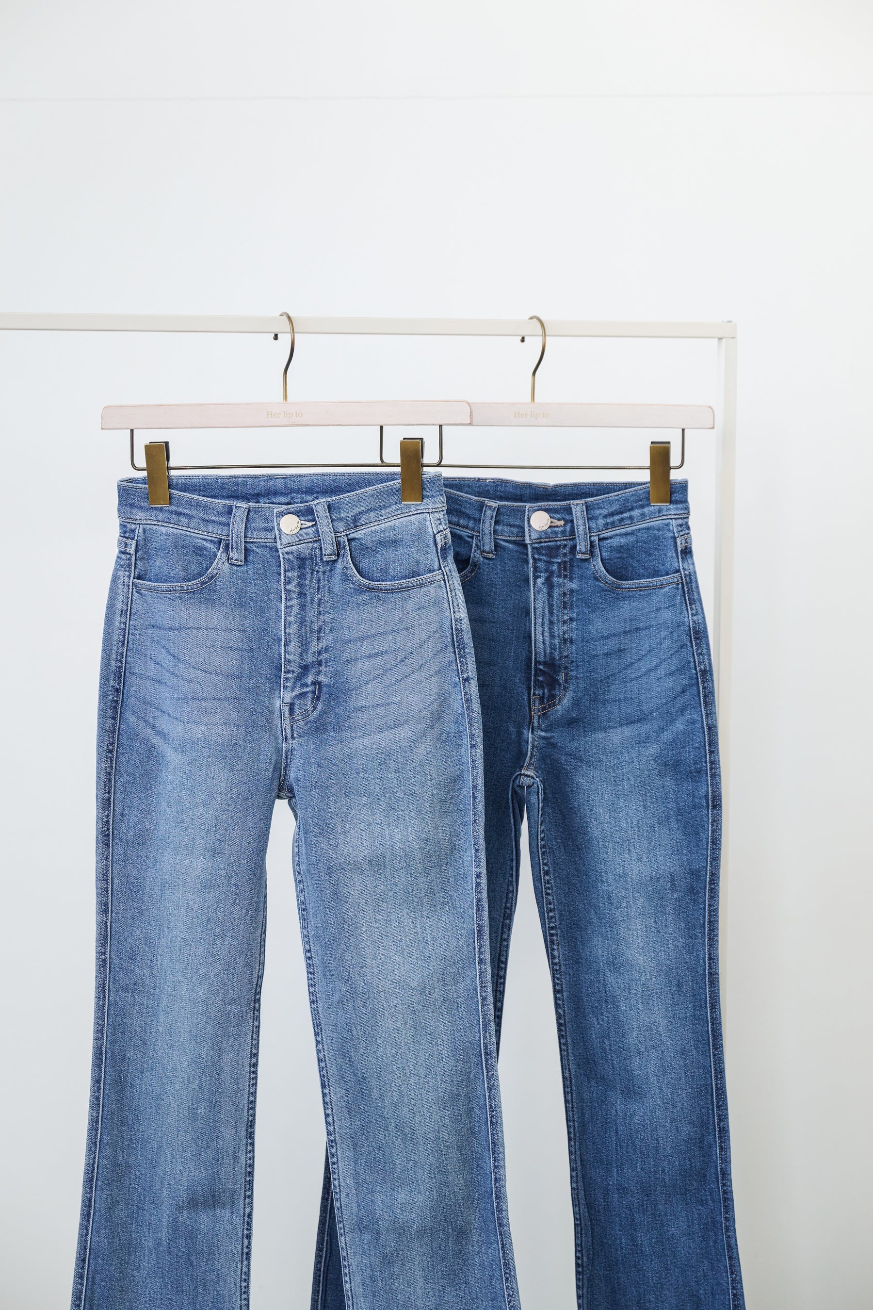 light blue / blue] New York High-Waisted Jeans