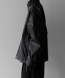 stein / シュタイン】STAND COLLAR ZIP BLOUSON - BLACK(COATING