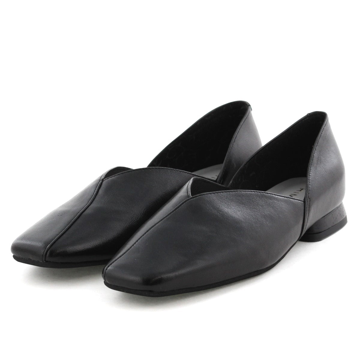 SALE】スクエアトゥアシンメトリーソフトパンプス/641113