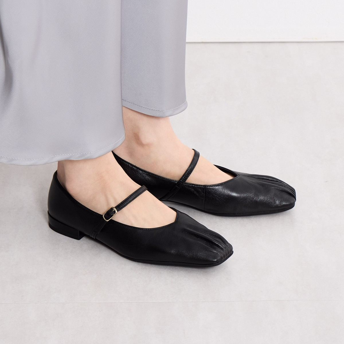 SALE】ギャザーストラップパンプス/651105