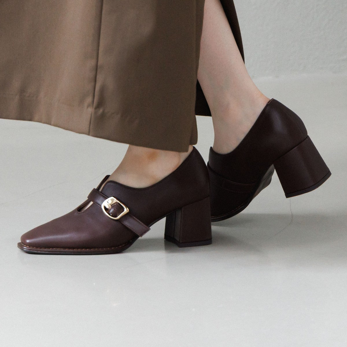 SALE】ベルトモチーフパンプス/651329