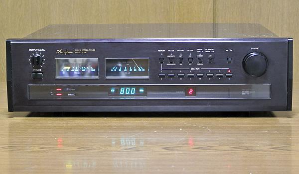 Accuphase T-106