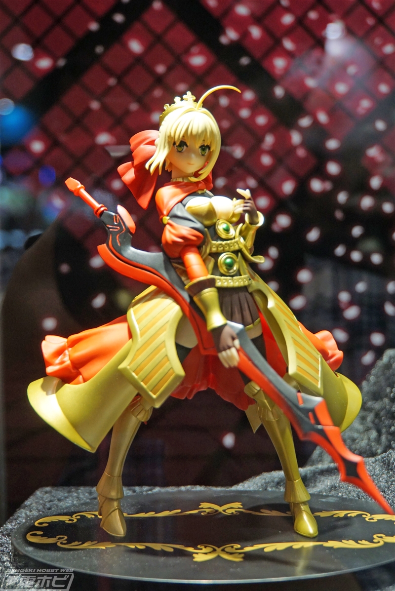 Fate/EXTRA CCC』セイバー＆キャスター神話礼装が展示！ムービーリボ