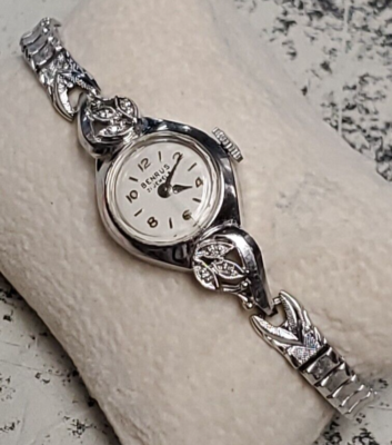 21 JEWEL 14K WHITE GOLD 6 DIAMOND WOMEN'S BENRUS WATCH old vintage