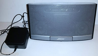 BOSE SoundDock Portable Digital Music System for iPOD & iPHONE 30