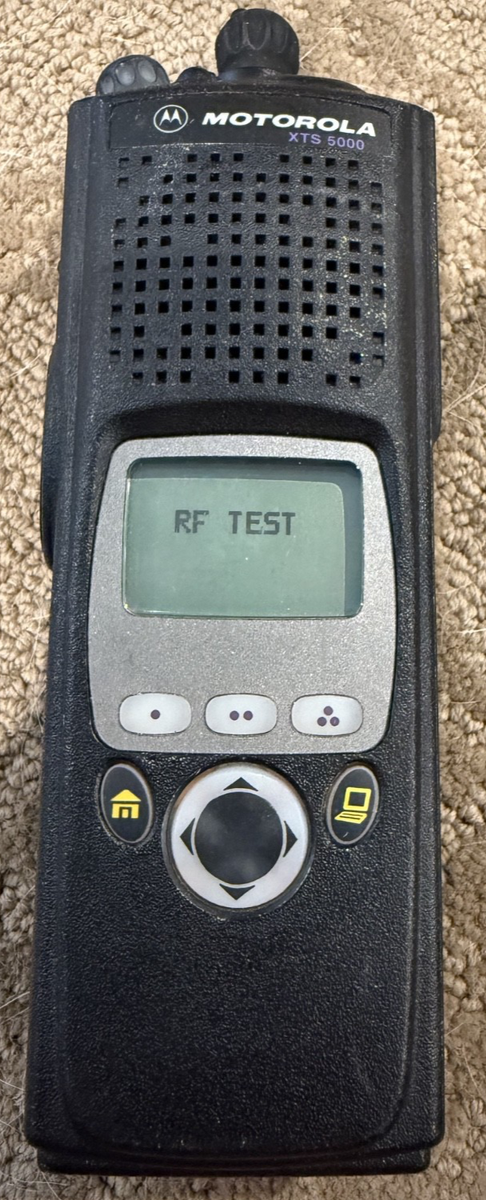 Motorola XTS5000 Model II 700/800Mhz P25 Digital Radio