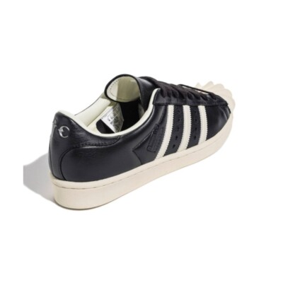 JS1907 THUG CLUB × adidas Originals Superstar Vintage Core Black