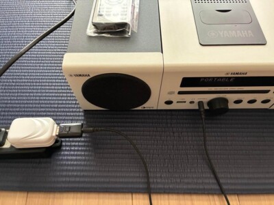 YAMAHA CRX-040 CD Player White Compact Space Saving Design iPod