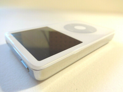 APPLE iPOD CLASSIC 5TH GEN. WHITE 60GBWOFLSON CHIPNEW