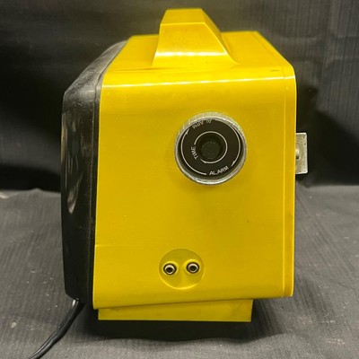 Seiko Retro Yellow Radio Clock Vintage AM FM Working Condition