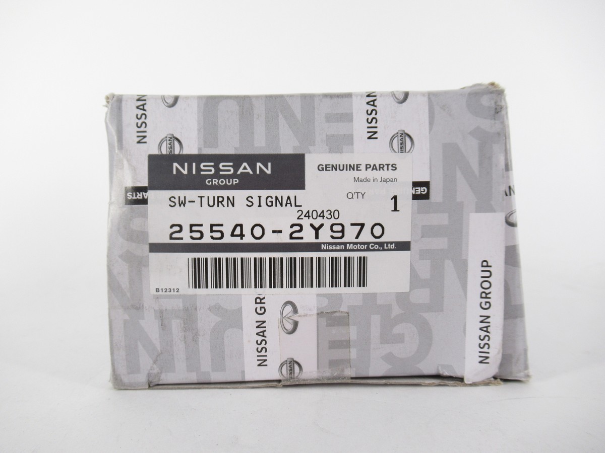 Genuine OEM Nissan 25540-2Y970 Turn Signal Switch 01-04 Pathfinder