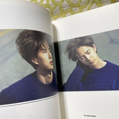 Uniq Eoeo first mini Album Korean ver CD Photobooklet Loen