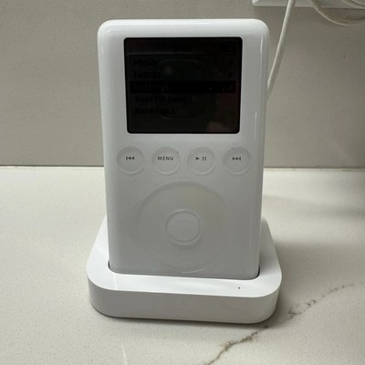 Apple iPod Classic 1/2/3/4th Generation White New battery Good Lot