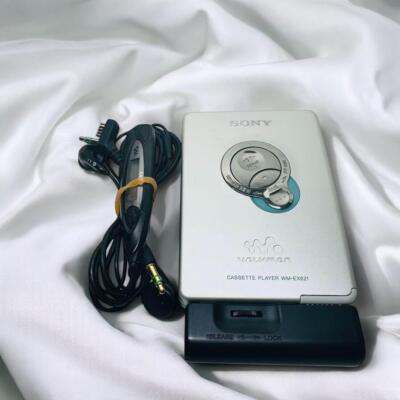 SONY Cassette Walkman WM-EX621-S Portable Cassette Player Silver
