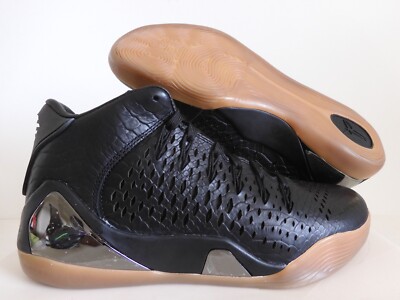 NIKE KOBE IX 9 EXT MID QS 