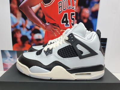 Nike AIR JORDAN 4 Retro (GS) Pure Platinum Gold UK 6 EUR 40