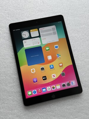 Apple iPad 9th Gen. 64GB, Wi-Fi Only, 10.2 in - Space Grey - GRADE