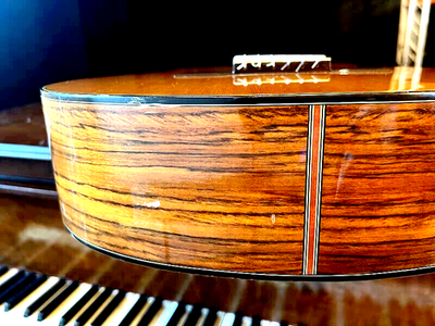 MINT Yamaha CG 151C Classical guitar, NICE African Rosewood, Solid