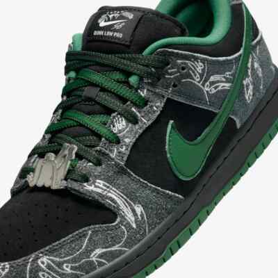 New Nike x There SB Dunk Low Pro Shoes - Anthracite/ Gorge Green