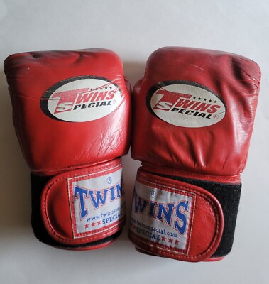 Vintage Twins Special Muay thai Boxing Gloves Red 12oz Genuine