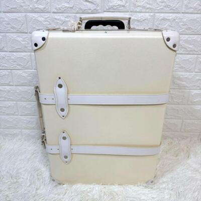 Globe Trotter White Star Carry Suitcase Luggage 21 inch White