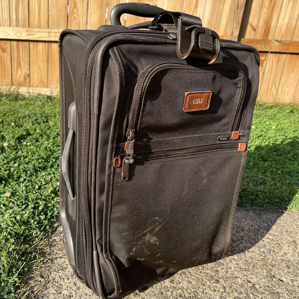 TUMI Alpha International Traveler Expandable 20