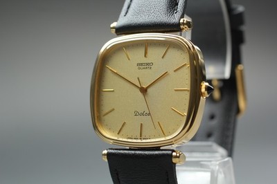 Vintage 1982 N MINT Seiko Dolce 5931-5400 Gold Square Quartz Mens