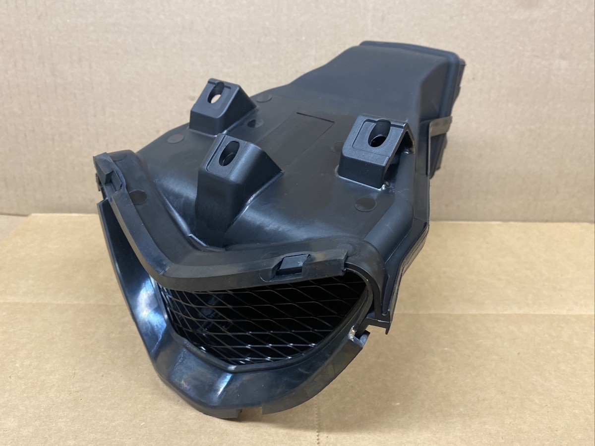 2004-2005 Kawasaki Ninja ZX10R front ram air duct, air scoop NEW