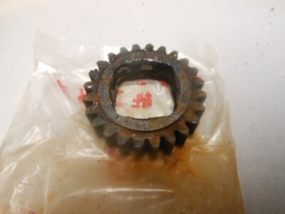NOS Kawasaki 24T Low Gear 67-69 C2 70-75 G4 76 KV100 13177-001 | eBay