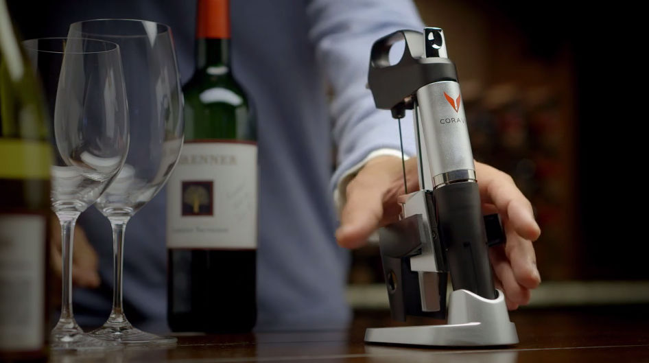 コルクを抜かず酸化させずにワインを注げる「Coravin」 - GIGAZINE
