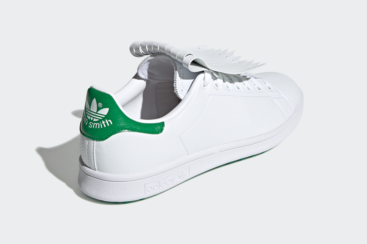 スタンスミス」ゴルフシューズに“定番カラー” 5月に限定発売｜GDO