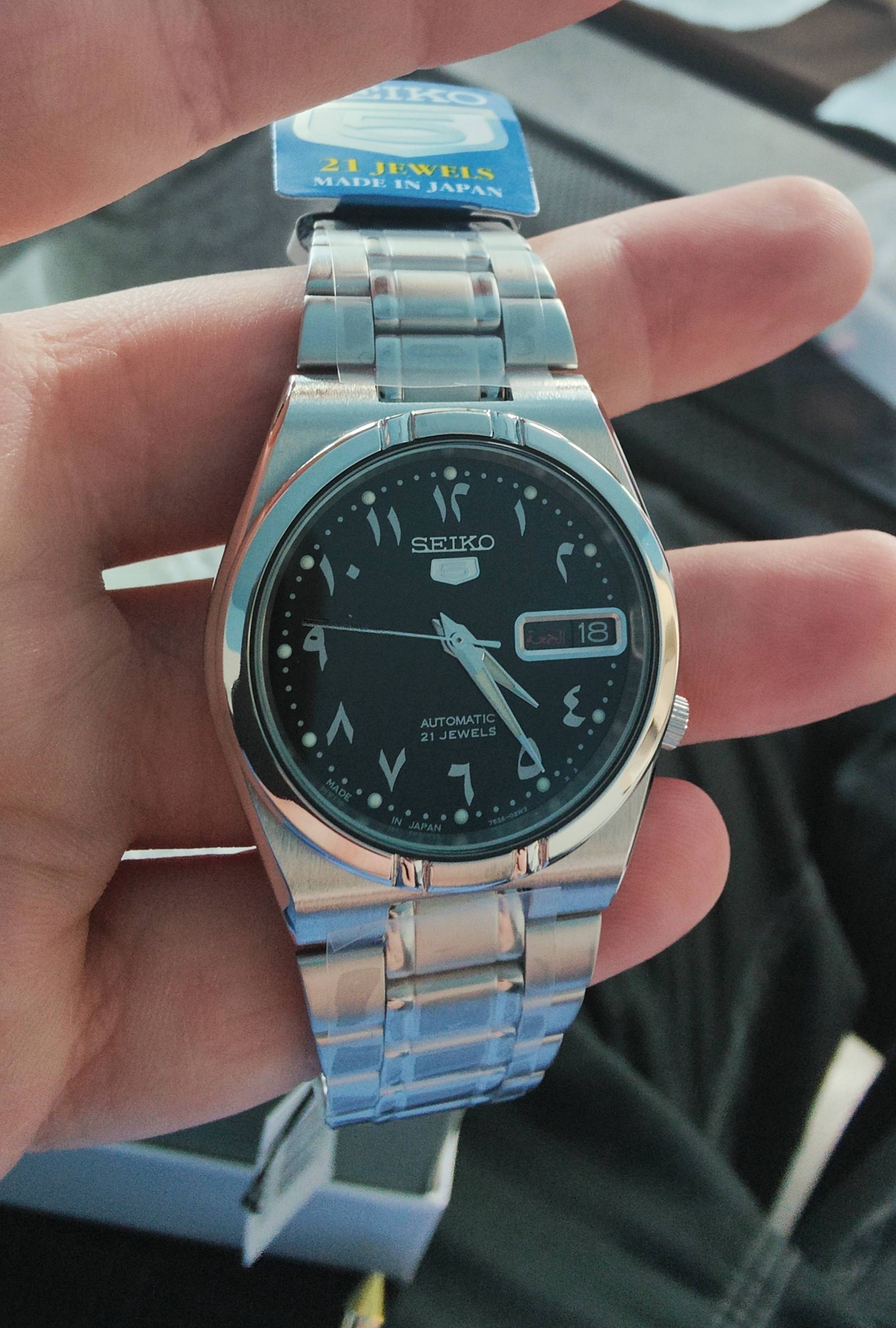 セイコー] ついにアラビア数字の文字盤を買ったんだ！ : r/Watches