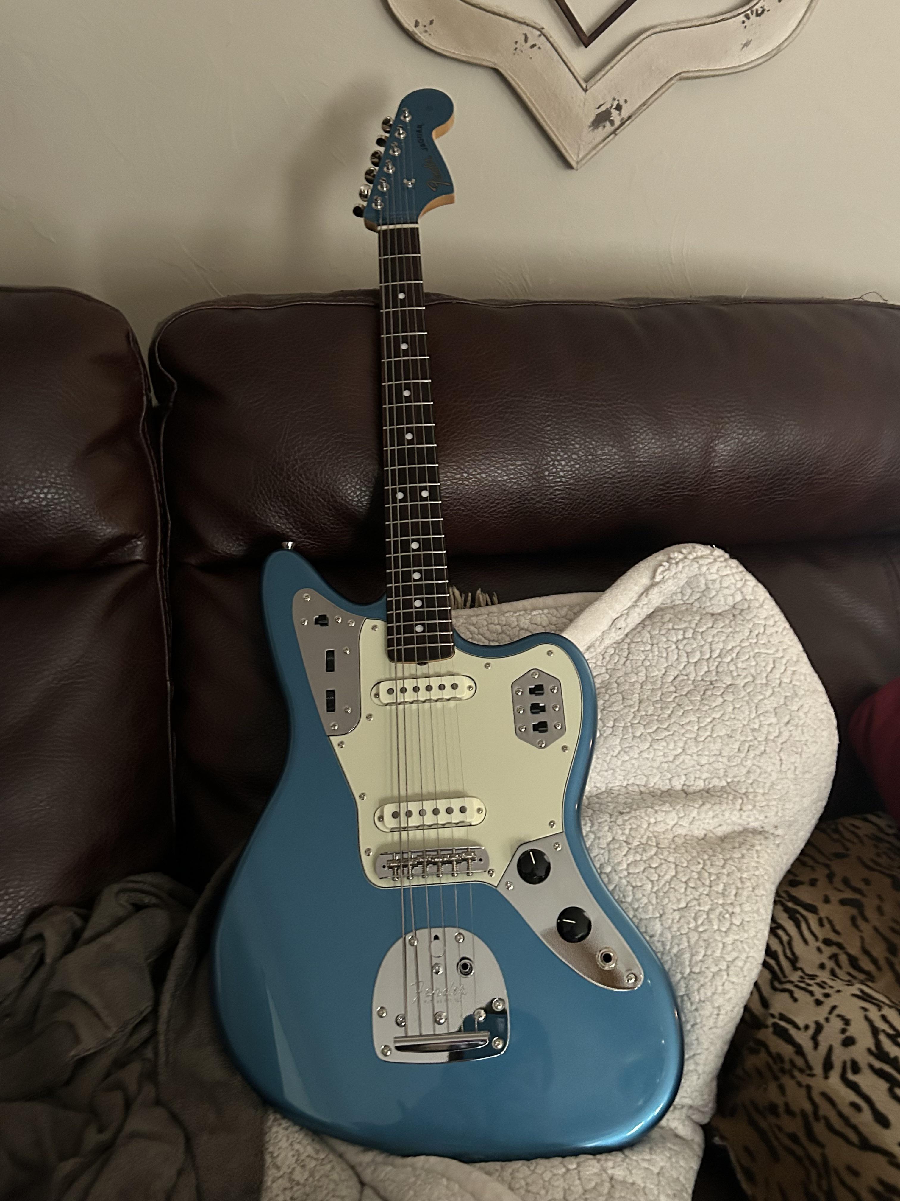 New Guitar Day: Fender MIJ Traditional 60's Jaguar : r/offset