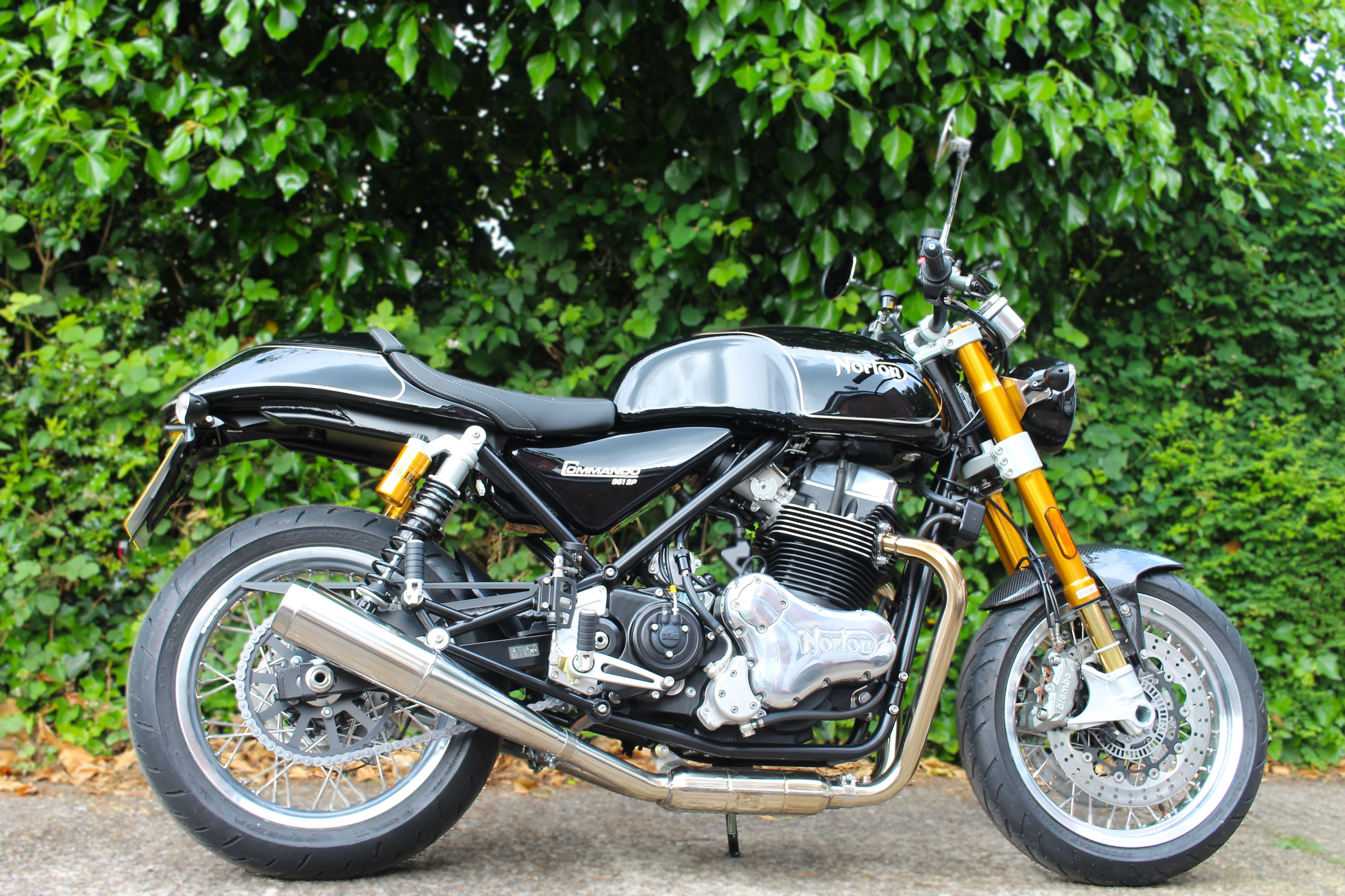 1999年以来の初めての新品バイク…ノートンコマンド961 : r/motorcycles