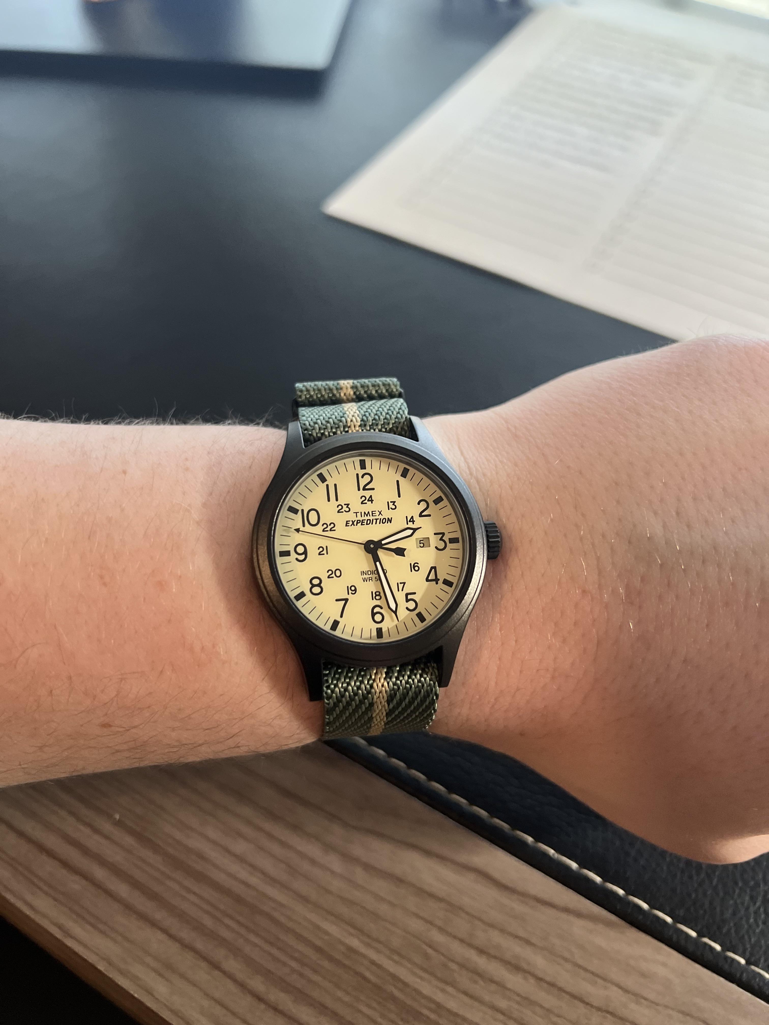 タイメックス エクスペディション スカウト] : r/Watches