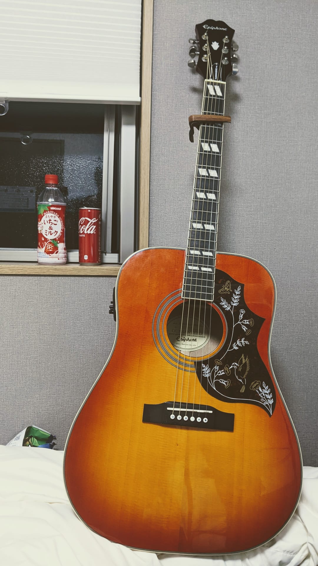 中古のエピフォン・ハミングバード・プロを130ドルでゲットした！ : r