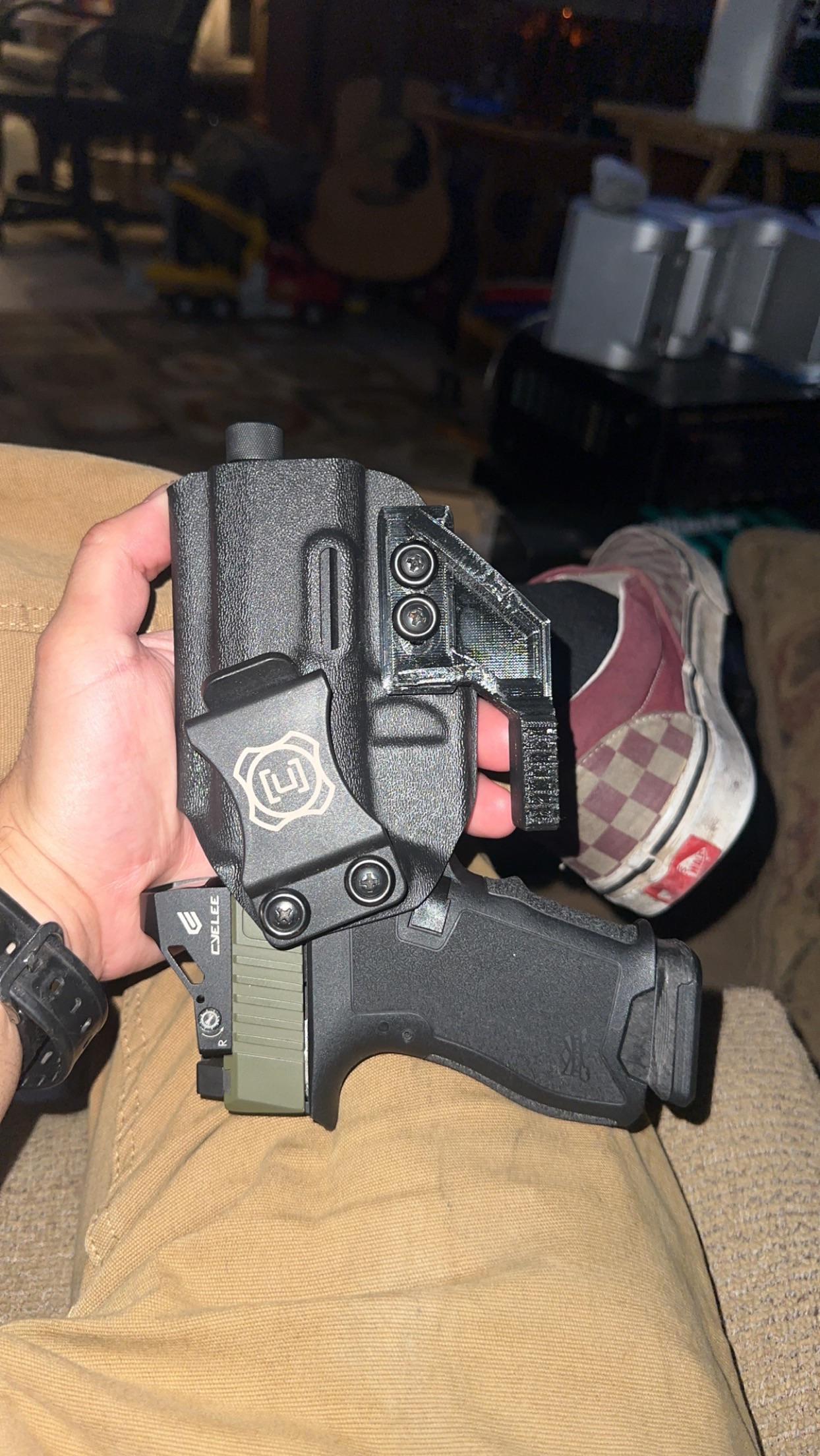 T. rexアームズ サイドカー 2.0 クロー POS？ : r/CCW