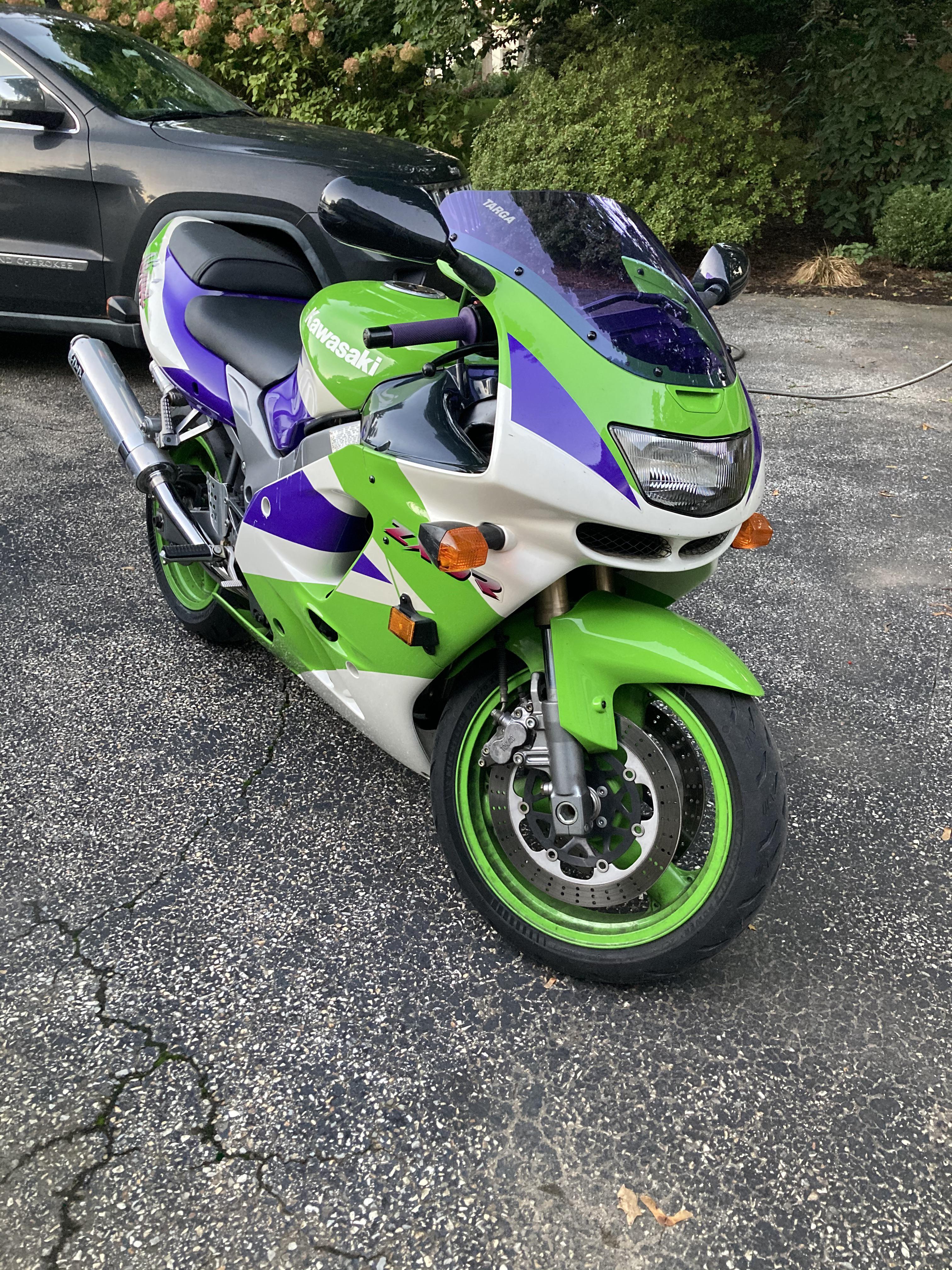 My second motorcycle, a 1994 zx9r with only 4700 miles! : r/Kawasaki