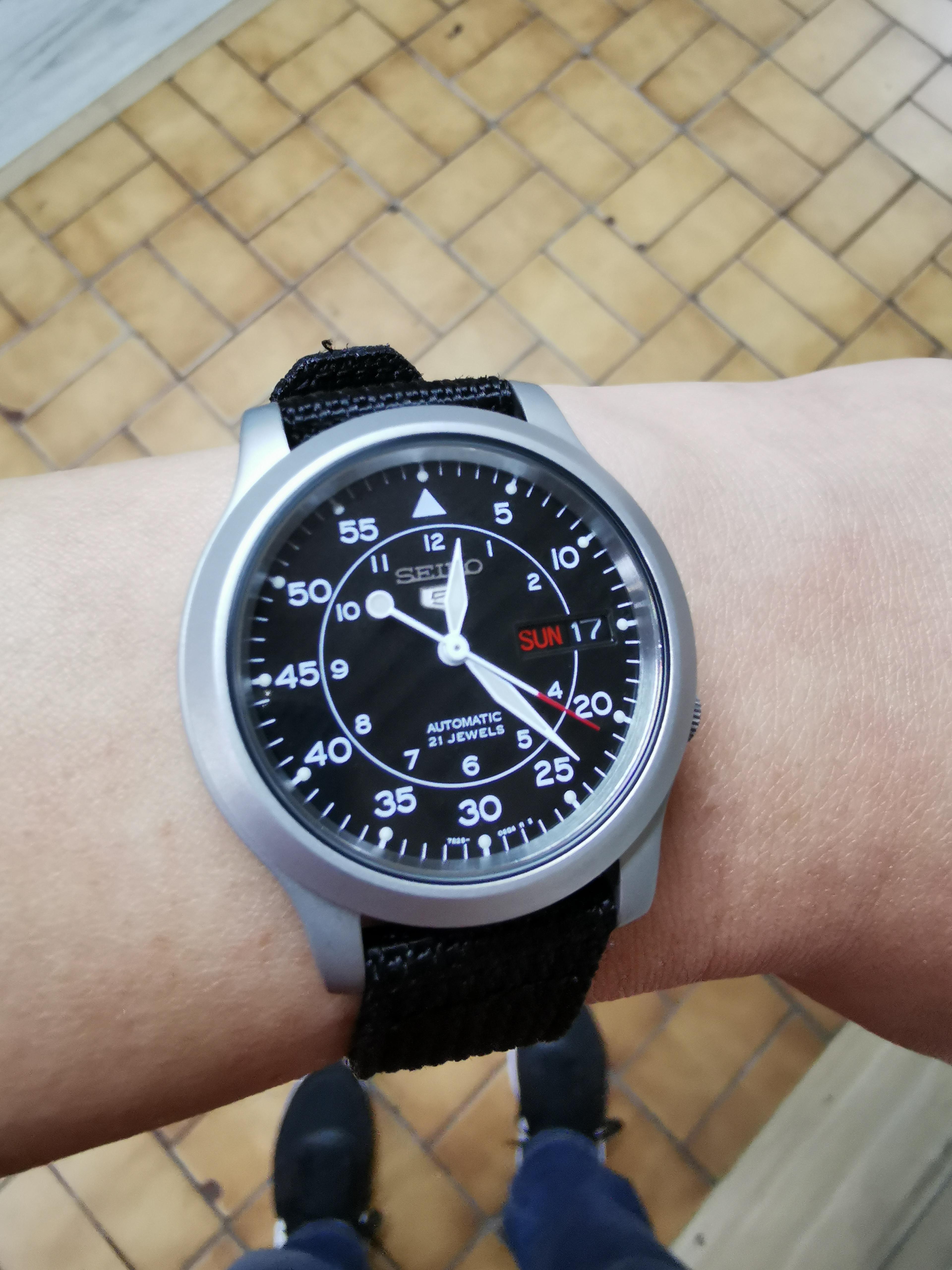 Seiko SNK809] みんながこれを自動巻き時計コレクションへの「入り口