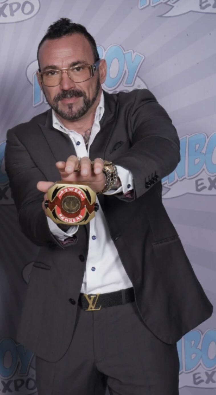 去年の自殺前の、ジェイソン・デビッド・フランク（グリーンパワー