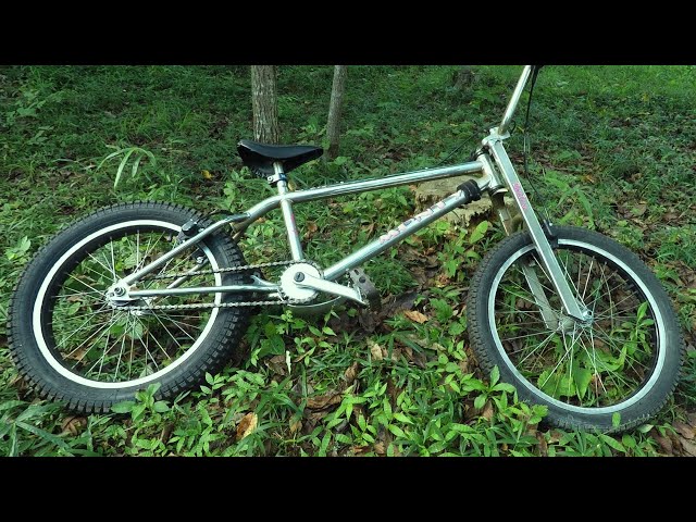 MONTY B-219 - YouTube