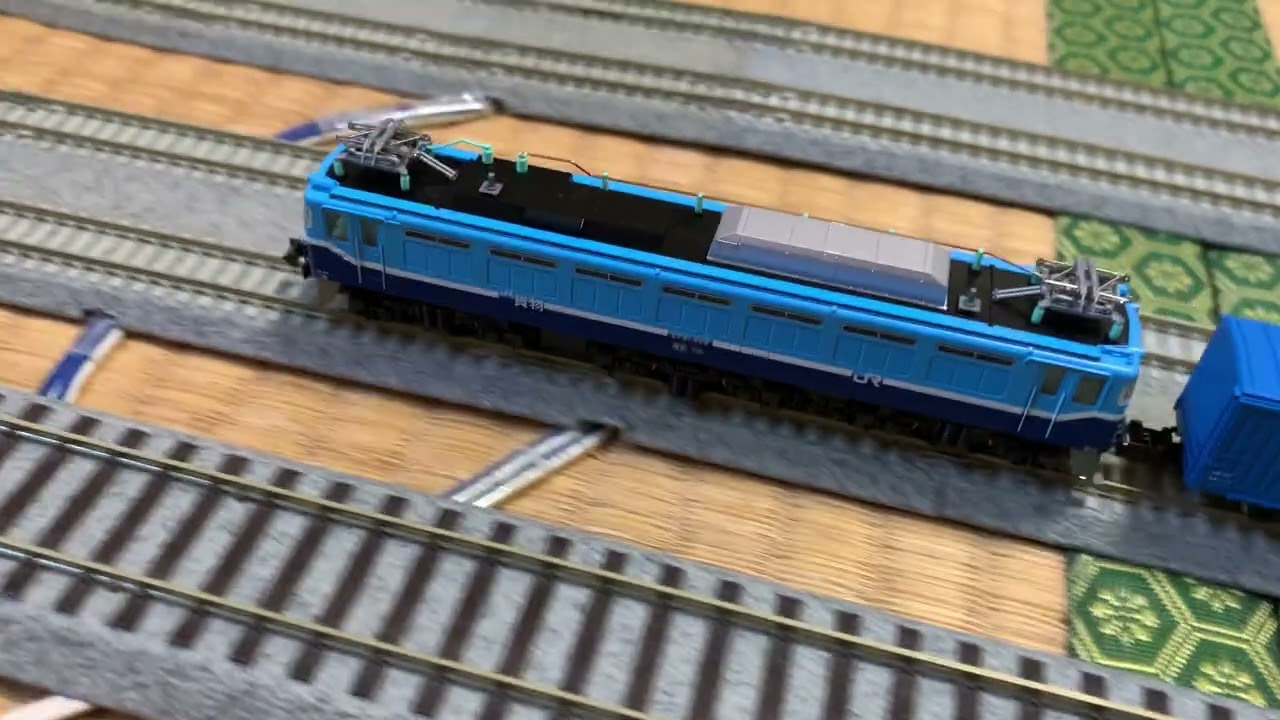 鉄道模型 EF81-408（JR貨物試験塗装）+ ワム380000（青ワム） - YouTube