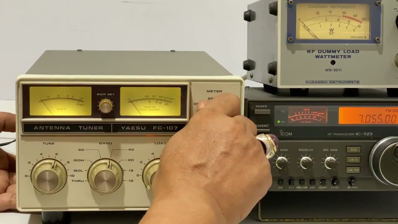 Yaesu FC-107 HF Antenna Tuner 250W - YouTube