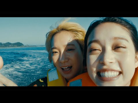 高石あかり＆伊澤彩織、海で大はしゃぎ！？ 映画「ベイビー