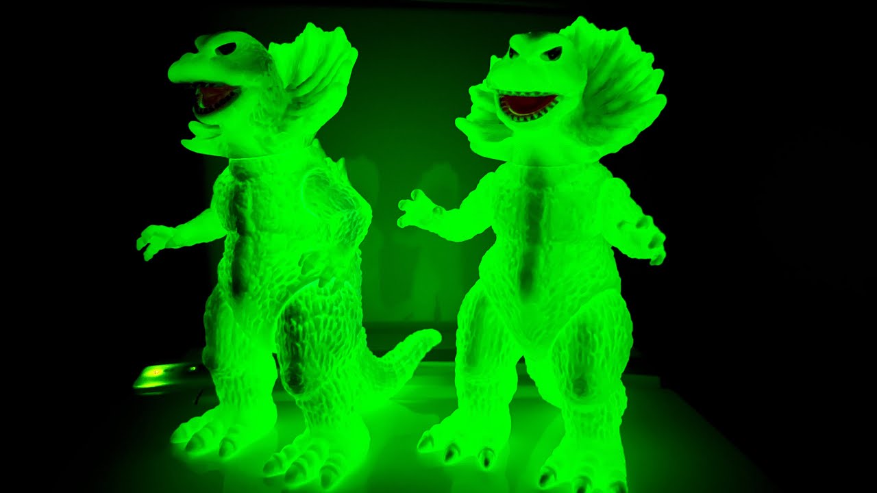 ジラースvsジラース【ソフビ】蓄光 ジラース ソフビ開封